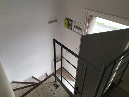 Appartement 1 pièces 21m2 MARSEILLE 11EME 380 euros - Photo 4