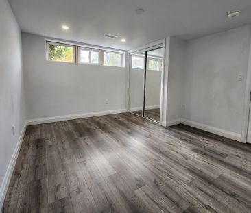 For Lease - 12 Ramsey Crescent, Hamilton, Ontario - Photo 3