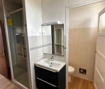Location Appartement 4 pièces 67m² ST NAZAIRE 44600 - Photo 3