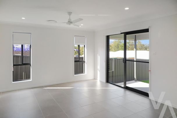 31 Birch Grove, Aberglasslyn NSW 2320 - House For Rent | Domain - Photo 1