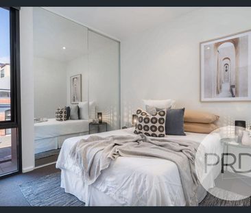 Class on Collins - Photo 4