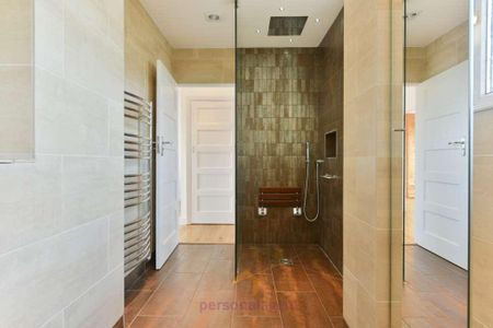 4 bedroom detached house to rent - Photo 4