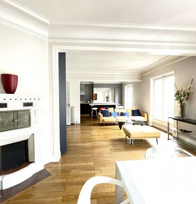 Appartement • Paris 17ème - Photo 1