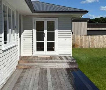Charming Mount Maunganui 2BR Home! - Photo 4