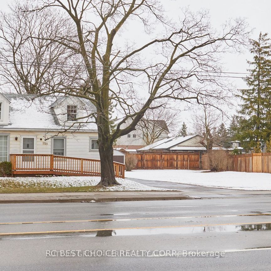 For Lease - 1705 Simcoe Street, Oshawa, Ontario - Photo 1