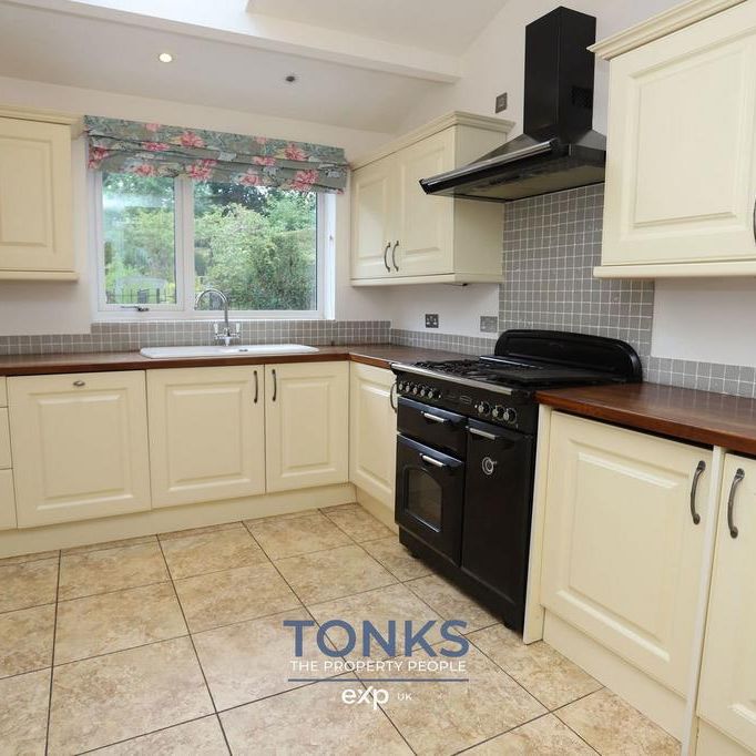 3 bedroom detached house to rent - Photo 1