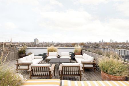 3 bedroom penthouse to rent - Photo 2