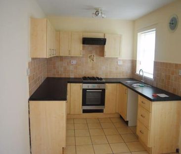 2 bedroom semi-detached house to rent - Photo 4