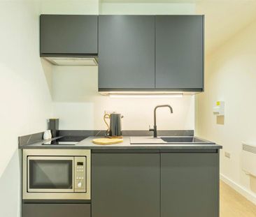 Studio to rent - Photo 6