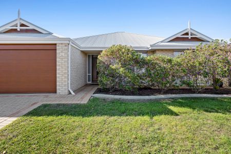 24 Lord Hobart Drive, Madora Bay. - Photo 4