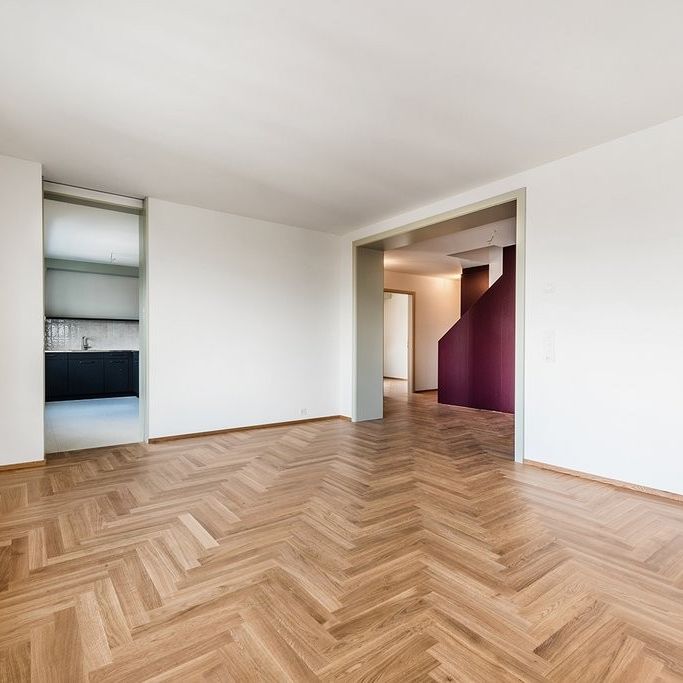 Helle Dach-Maisonettewohnung im beliebten Kreis 6 in Zürich - Foto 1