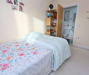 Baynton Road, Woking, Surrey, Surre, GU22 - Photo 5