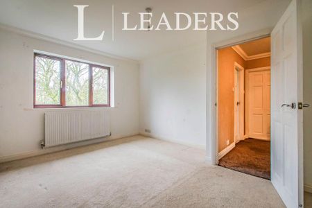 5 bedroom detached house to rent - Photo 5