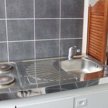 STUDIO QUARTIER SAINT-LOUIS - Photo 4