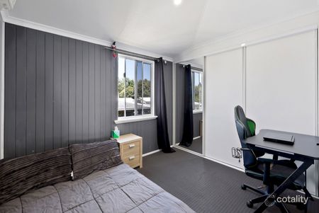 13 Ready Street, South Mackay QLD 4740 - House For Rent | Domain - Photo 3