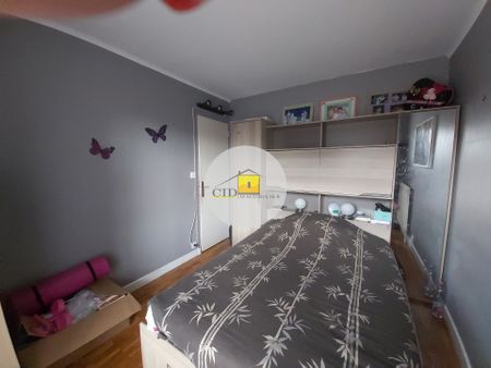 Location Appartement 4 pièces 83m² ST PRIEST 69800 - Photo 3