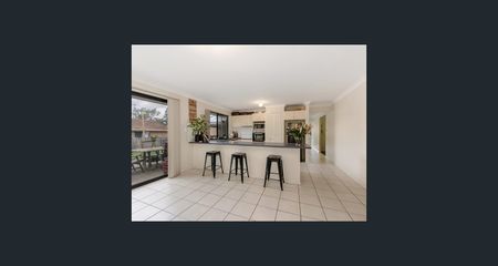 39 Helen Street, North Booval QLD 4304 - House For Rent - $685 | Domain - Photo 5