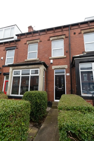 5 Bed - 67 Headingley Avenue, Headingley, Leeds - LS6 3ER - Student - Photo 5