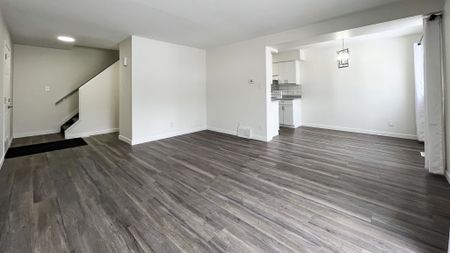 Renovated 3 Bed Home With Finished Basement Move In Early & Pay No Prorated Rent - Photo 3