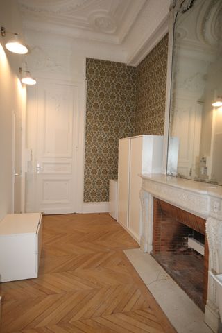 Location Appartement 1 pièce 22m² LILLE 59000 - Photo 3