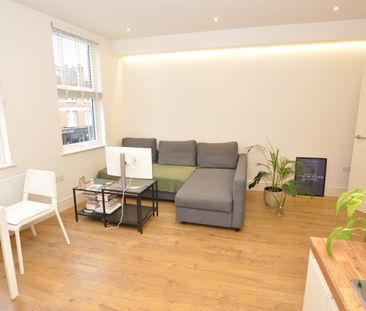 1 Bed Flat, High Road, N2 - Photo 2