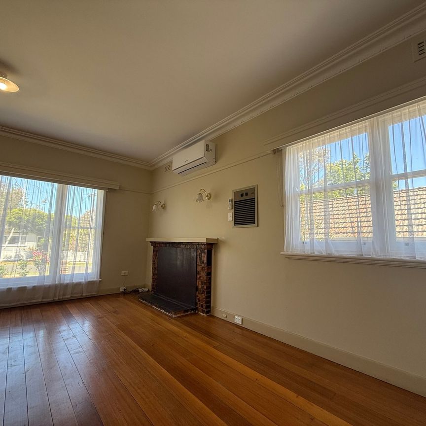 18 Berrima Road, Rosanna - Photo 1