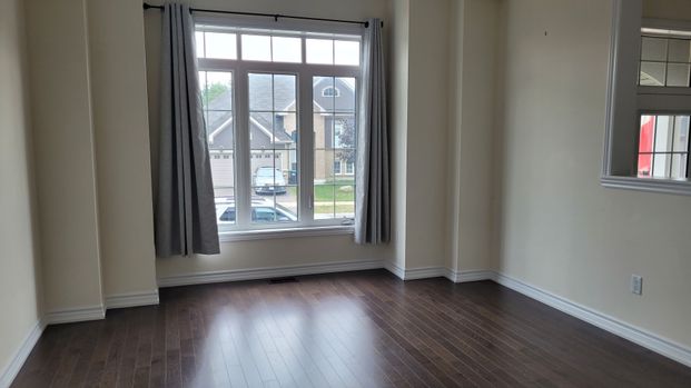 For Lease - 218 ROY Drive, Clearview, Ontario - Photo 1