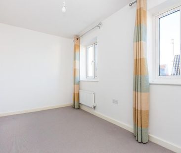 2 bedroom end of terrace house to rent - Photo 5