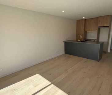 High spec two-bedroom townhouse - Photo 2