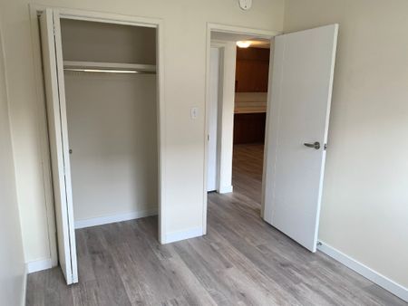 Chateau Laurier Apartments– 102 104th Street - Photo 3