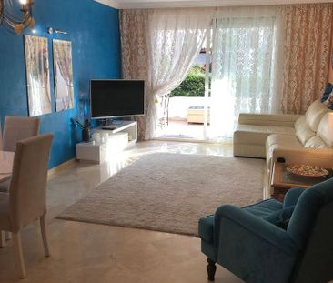 3 bedroom luxury Flat for rent in Estepona, Spain - Photo 1