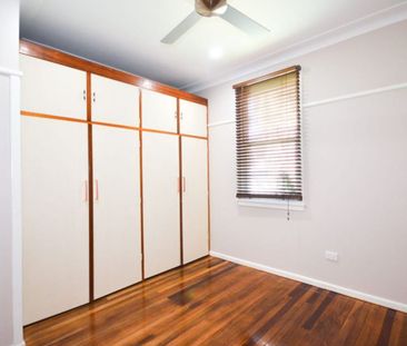 Family Home for Rent - 50 Janice Street, Seven Hills - Photo 5