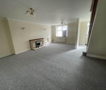 3 bedroom terraced house to rent - Photo 3