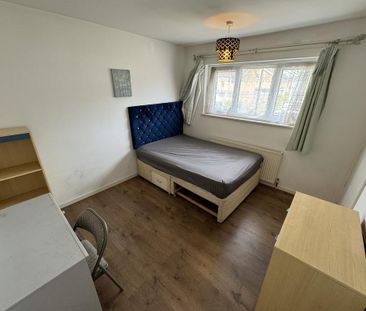 5 bedroom terraced house to rent - Photo 3