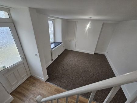 Redruth, Redruth, TR15 - Photo 5