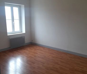 Location Appartement 2 pièces 59 m2 à Fontenay-le-Comte - Photo 2