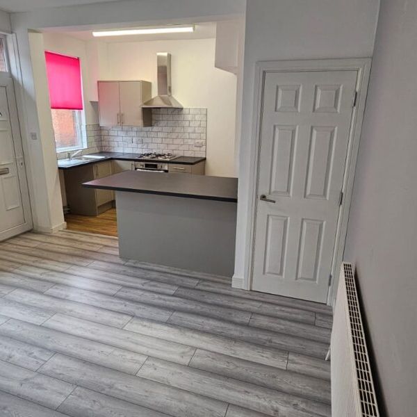 Noster View, Beeston, Leeds, LS11 8QQ - Photo 1