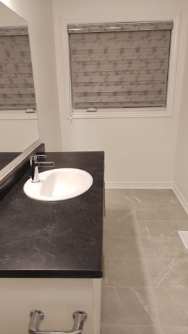 For Lease - 57 Phoenix Boulevard, Barrie, Ontario - Photo 3