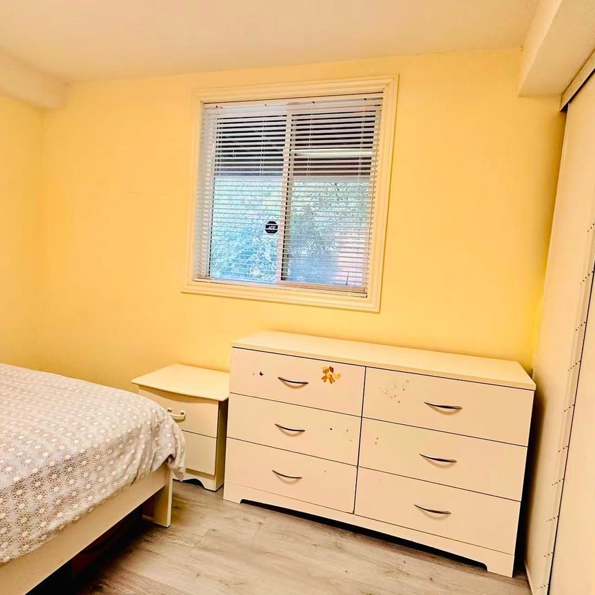 For Lease - 26 Ashglen Court, Toronto, Ontario - Photo 1