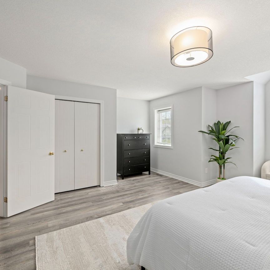 For Lease - 812 SANDCHERRY Street, London North, Ontario - Photo 1