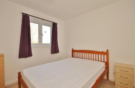 1 bedroom end of terrace house to rent - Photo 3