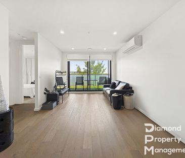 Stylish 2-Bedroom Apartment in Prime Doncaster East Location - Photo 2