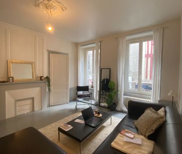 Location Appartement 2 pièces 53m² - Photo 2