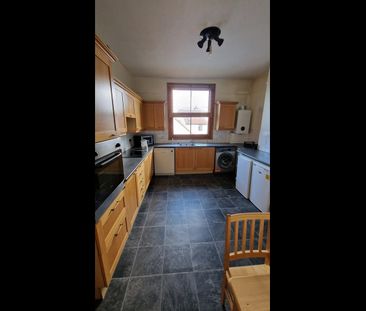 Room in a Shared Flat, Wandsworth Common, SW17 - Photo 1