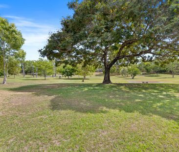 10 Parkside Crescent - Photo 4