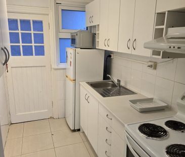 Perfect City Living with car park included - Photo 5