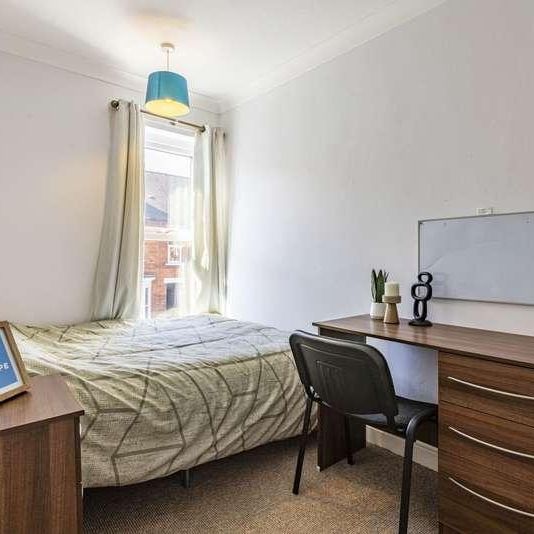 Kirkby Street - Bed, LN5 - Photo 1