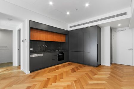 Greenland Tower - One Bedroom Plus Full Study Room - Photo 3