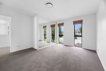 44 Coomera Court, Helensvale, QLD 4212 - Photo 4