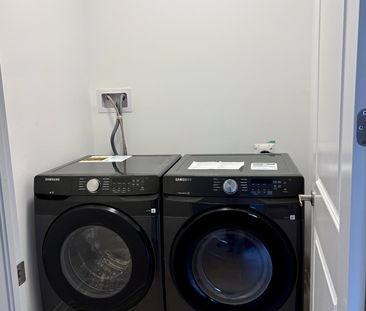 For Lease - 32 Foxley Heights, Barrie, Ontario - Photo 1